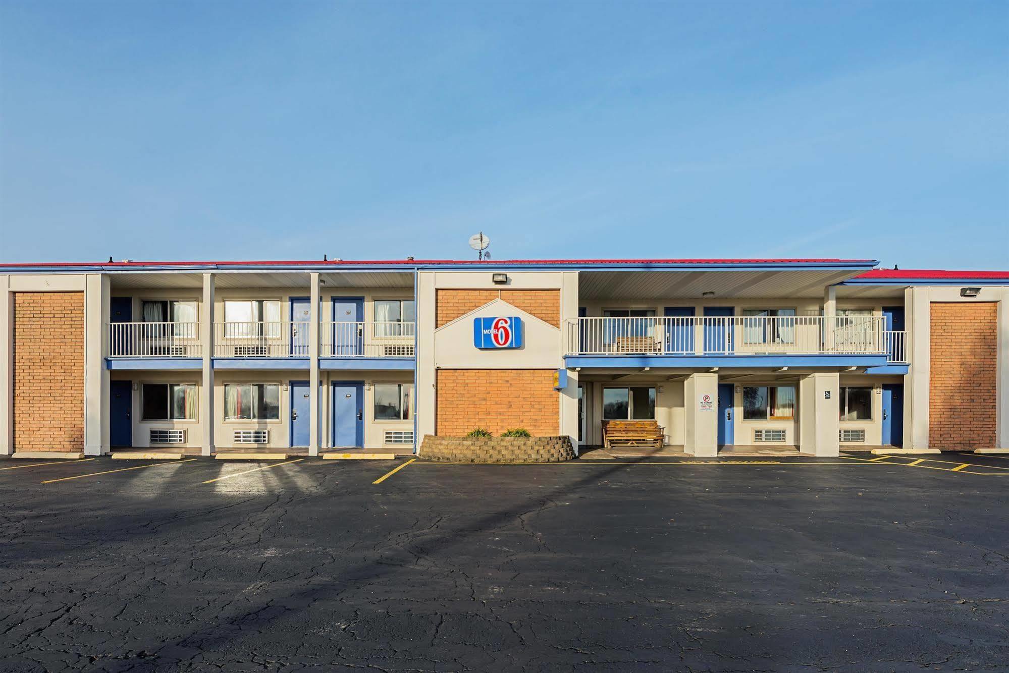 Motel 6 Buckeye Lake Buitenkant foto