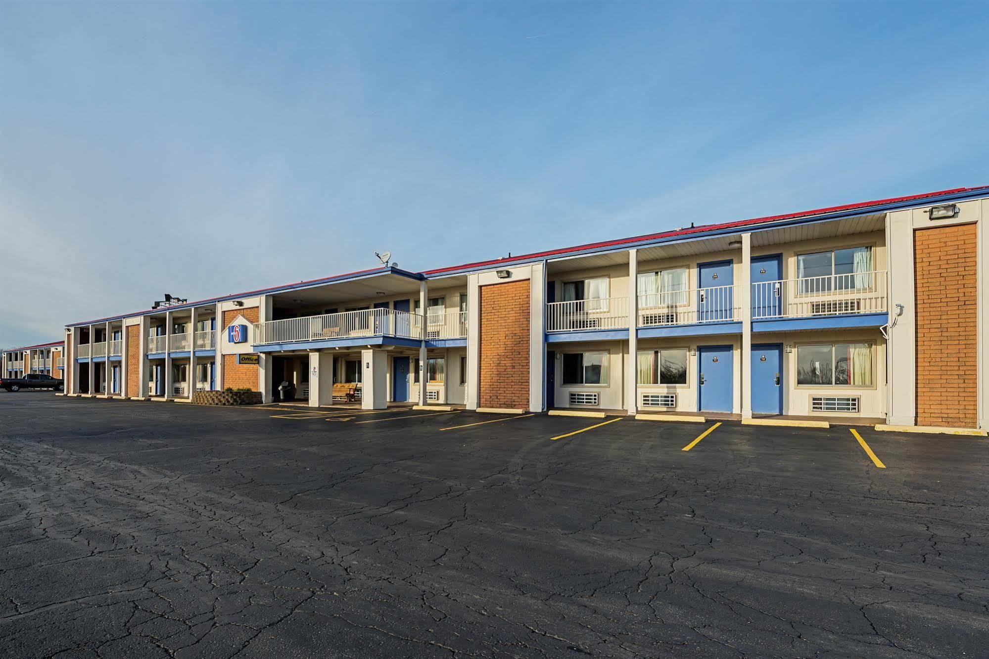 Motel 6 Buckeye Lake Buitenkant foto
